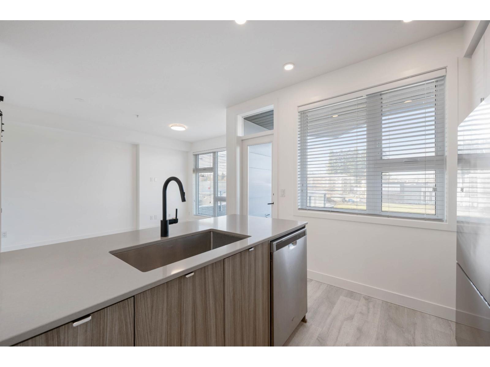 307 32828 Landeau Place, Abbotsford, British Columbia  V2S 0M4 - Photo 11 - R3076390