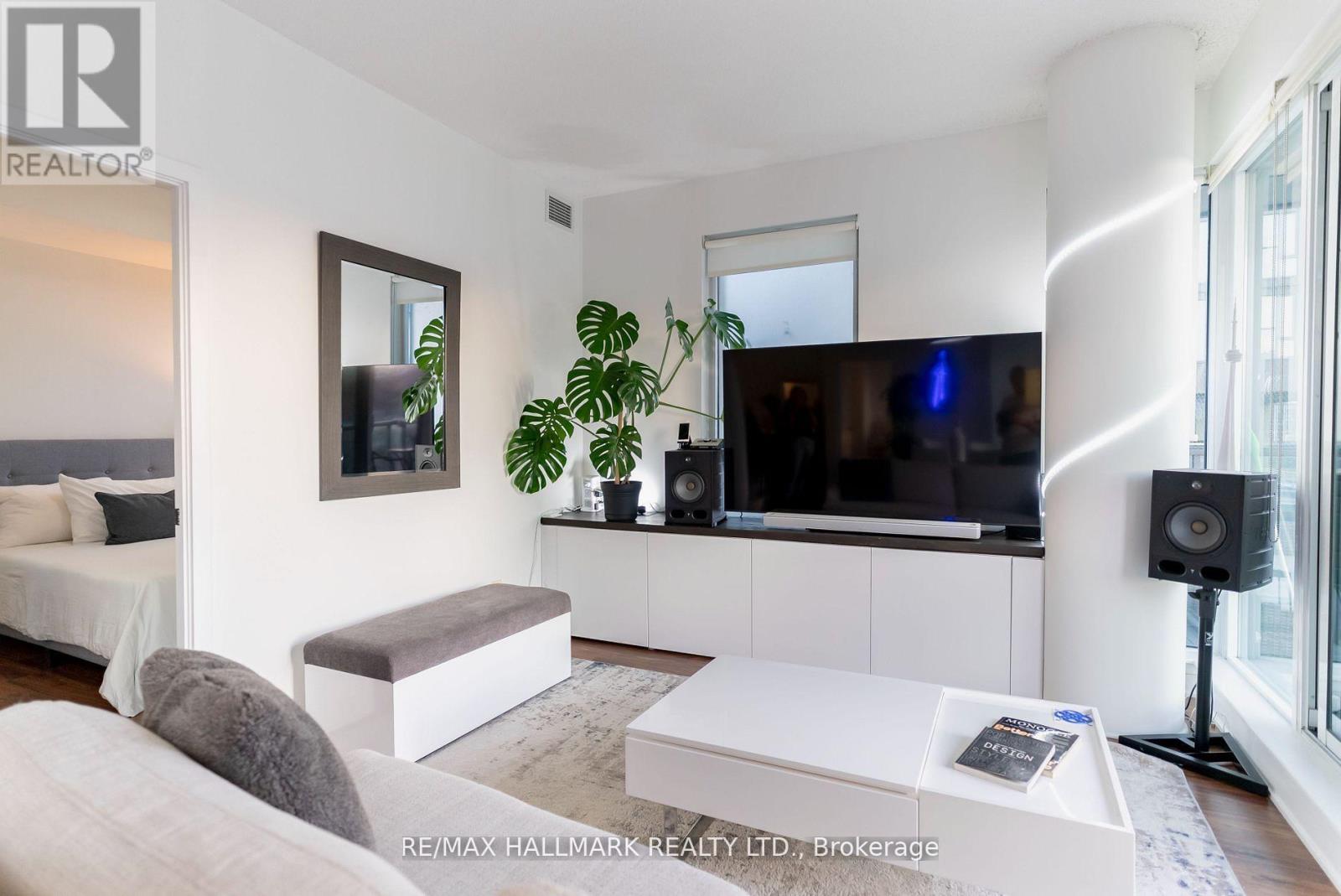 813 - 260 Sackville Street, Toronto, Ontario  M5A 0B3 - Photo 8 - C12668770