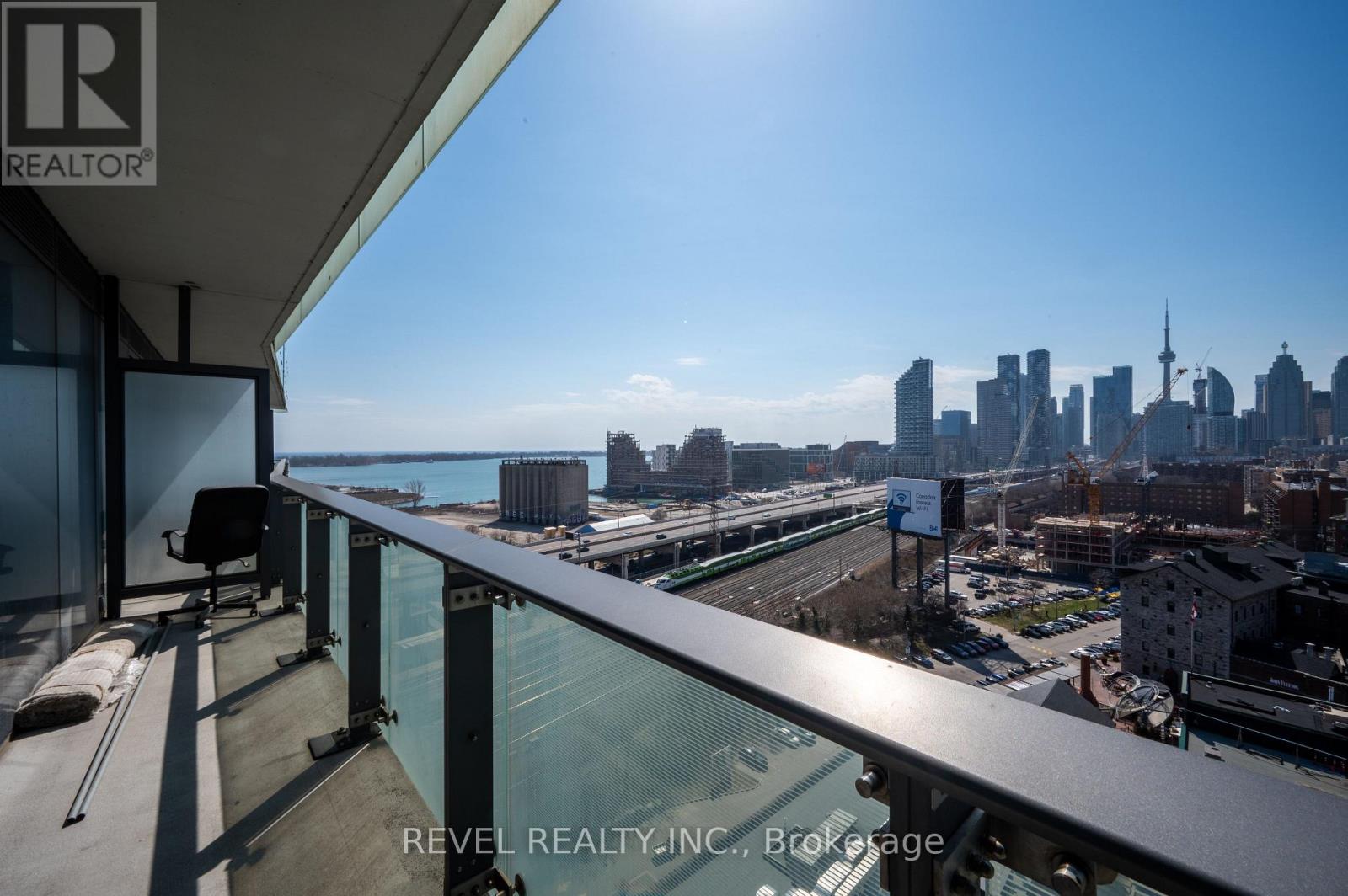 1401 - 70 Distillery Lane, Toronto, Ontario  M5A 0E3 - Photo 12 - C12668774