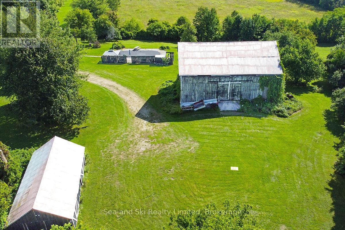 195908 Grey Road 7 Road S, Grey Highlands, Ontario  N0C 1G0 - Photo 13 - X12376388