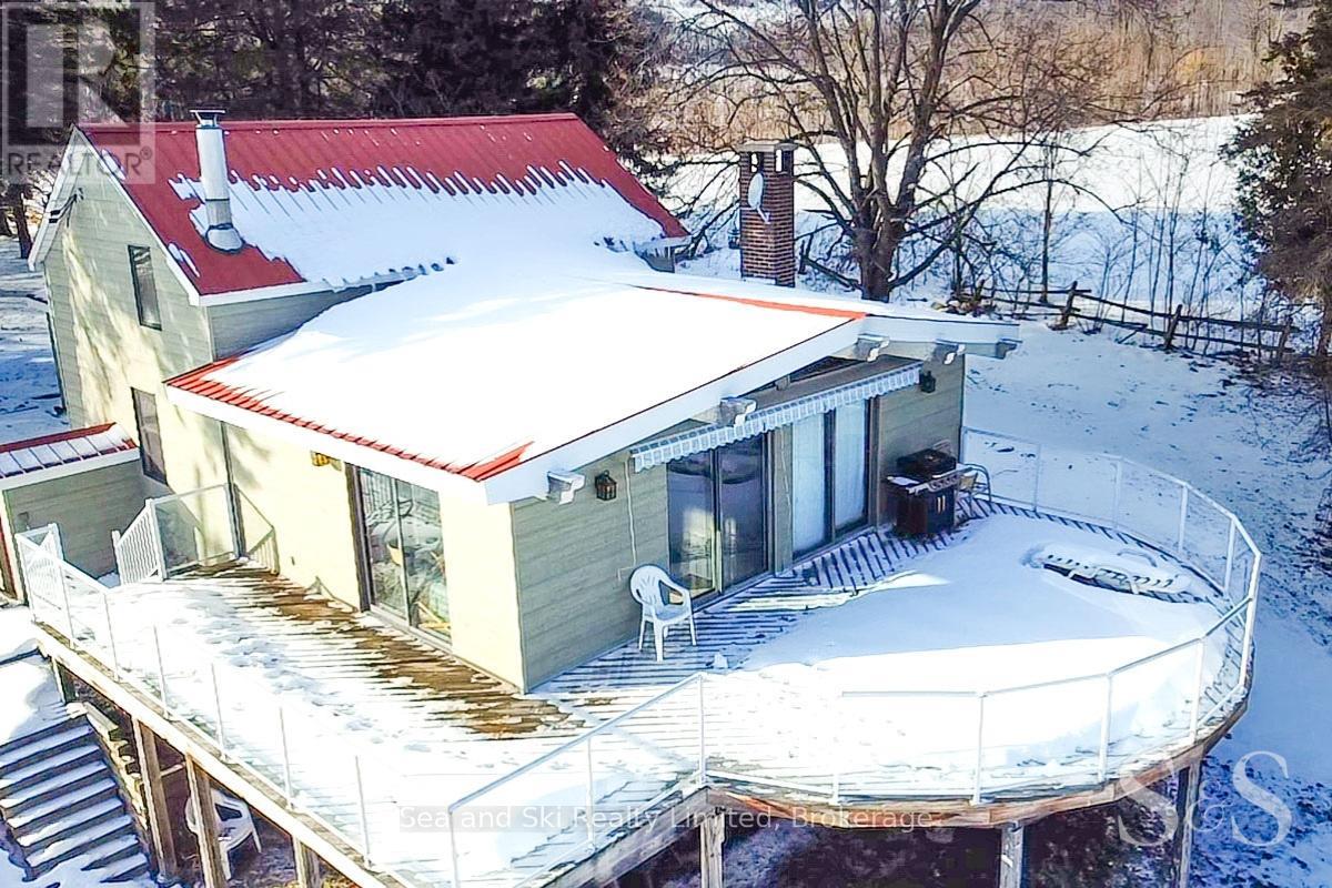 195908 Grey Road 7 Road S, Grey Highlands, Ontario  N0C 1G0 - Photo 3 - X12376388