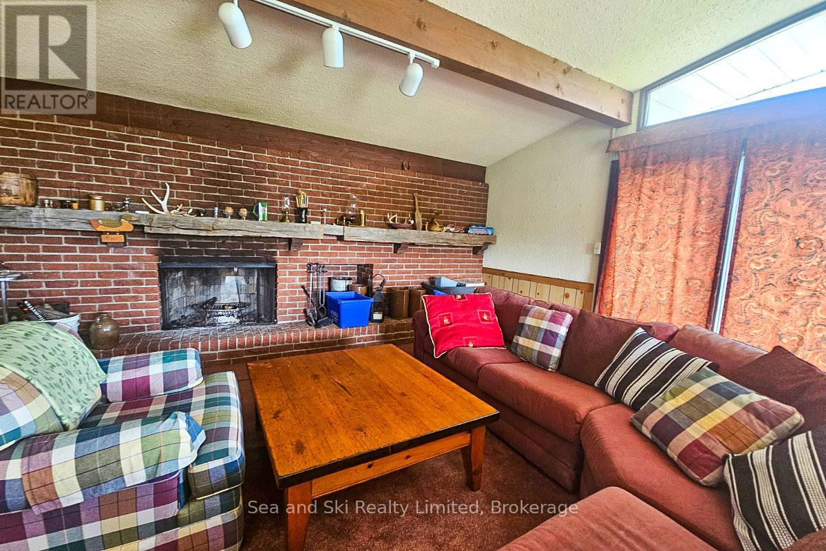 195908 Grey Road 7 Road S, Grey Highlands, Ontario  N0C 1G0 - Photo 36 - X12376388