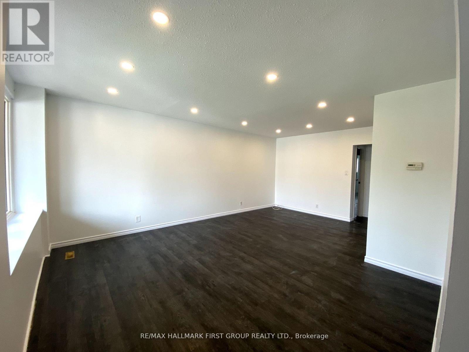 973 Mink Street, Pickering, Ontario L1W 2G6 - Photo 7 - E12668782