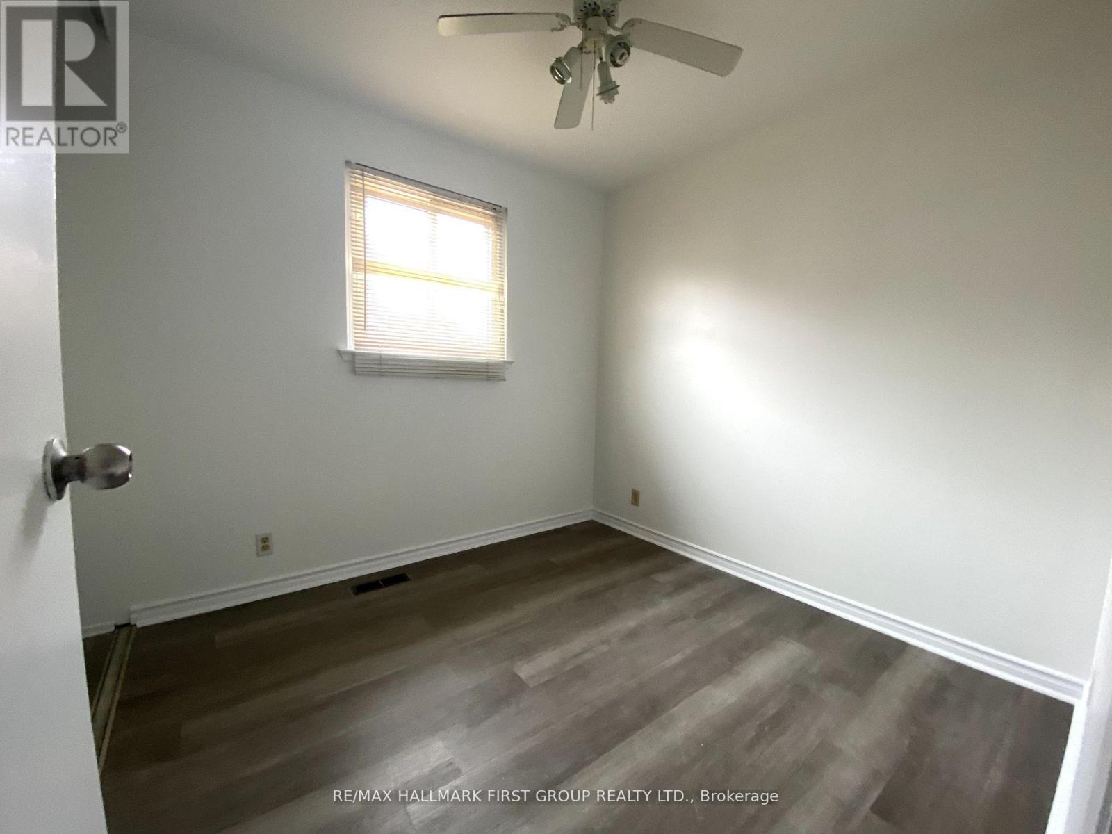 973 Mink Street, Pickering, Ontario L1W 2G6 - Photo 9 - E12668782