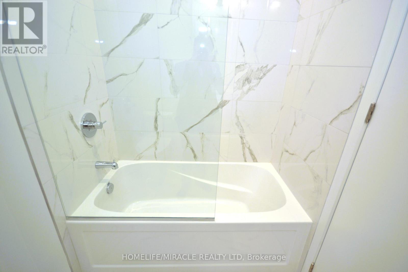 2711 - 225 Commerce Street, Vaughan, Ontario  L4K 5Z7 - Photo 25 - N12668758