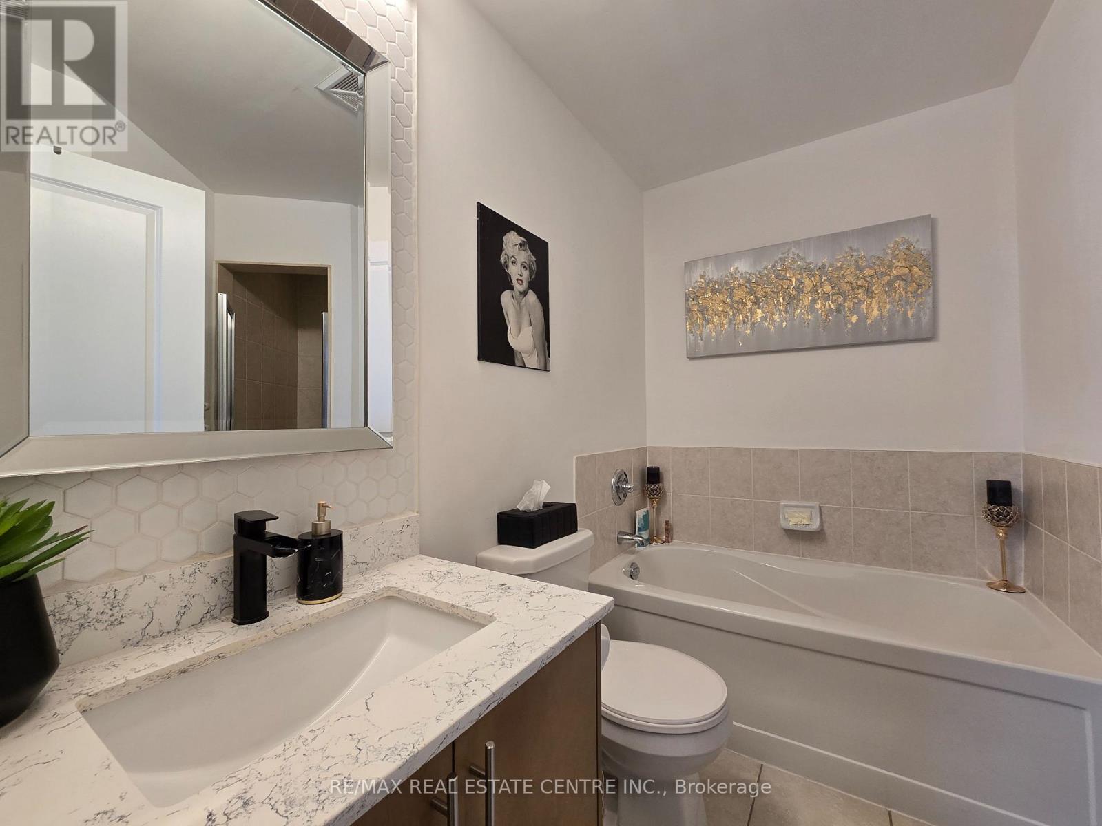 Ph207 - 18 Harding Boulevard, Richmond Hill, Ontario  L4C 0T3 - Photo 35 - N12668806