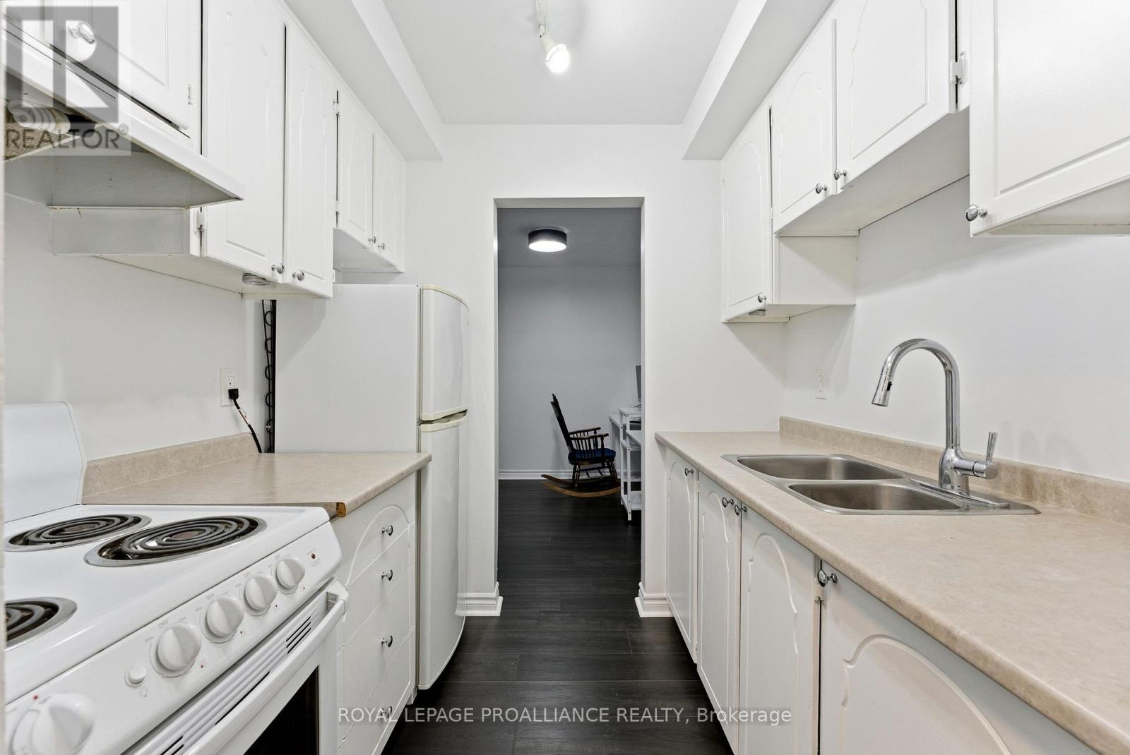 3 - 80 Grier Street, Belleville, Ontario  K8P 3A3 - Photo 5 - X12668986