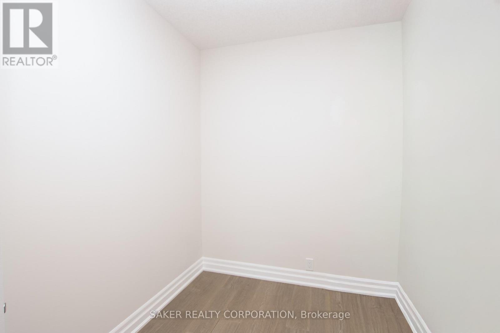 530 Regent Street, Strathroy-Caradoc, Ontario  N0L 1W0 - Photo 25 - X12669008