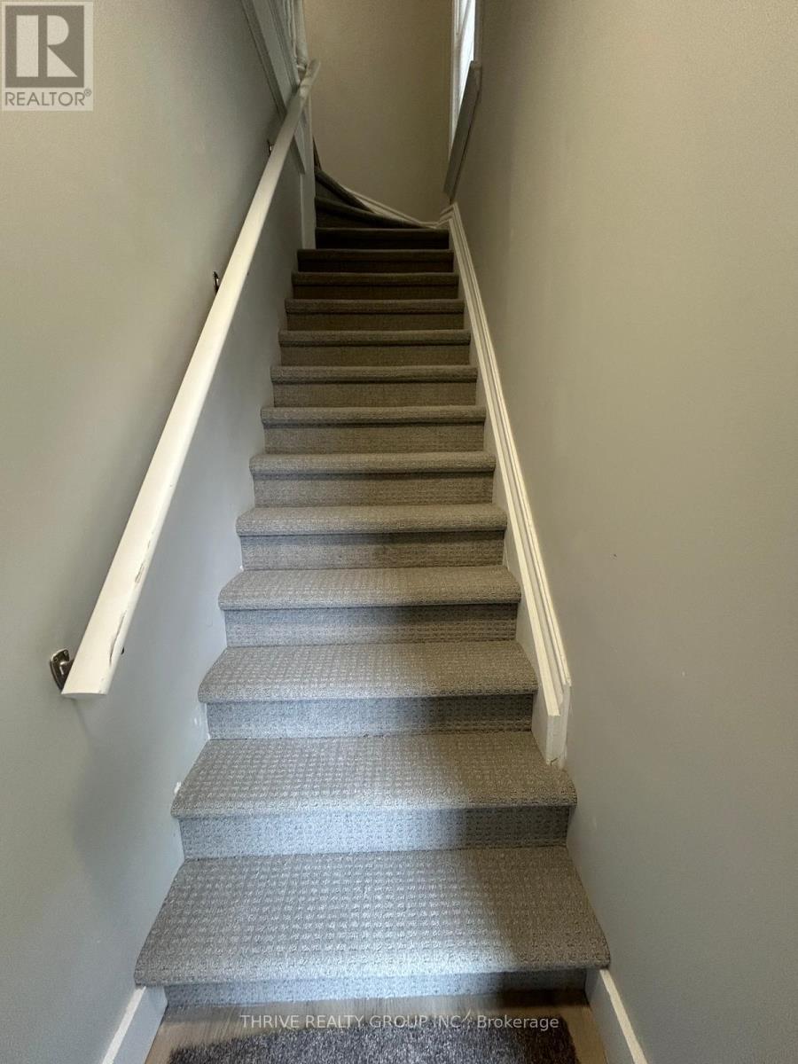 Upper - 195 Colborne Street, London East, Ontario  N6B 2S3 - Photo 9 - X12669086