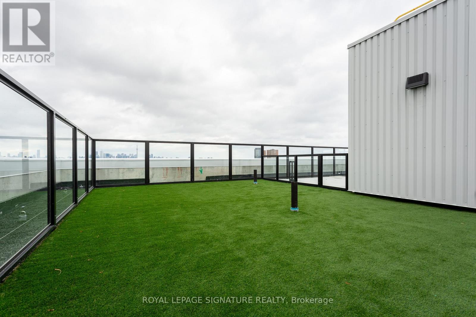 204 - 2720 Dundas Street W, Toronto, Ontario  M6P 1Y2 - Photo 22 - W12668732