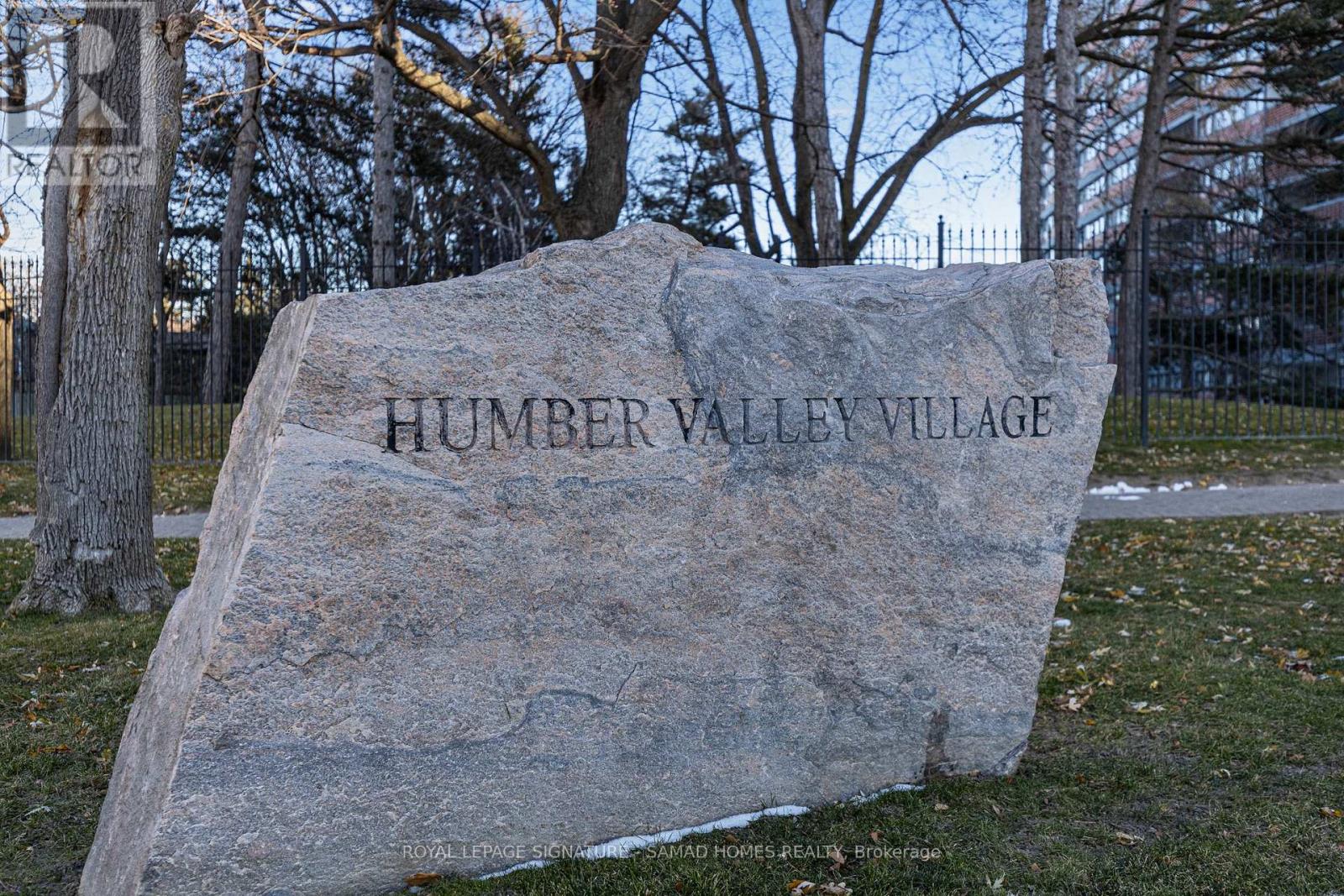 215 - 1135 Royal York Road, Toronto, Ontario  M9A 0C3 - Photo 16 - W12668768