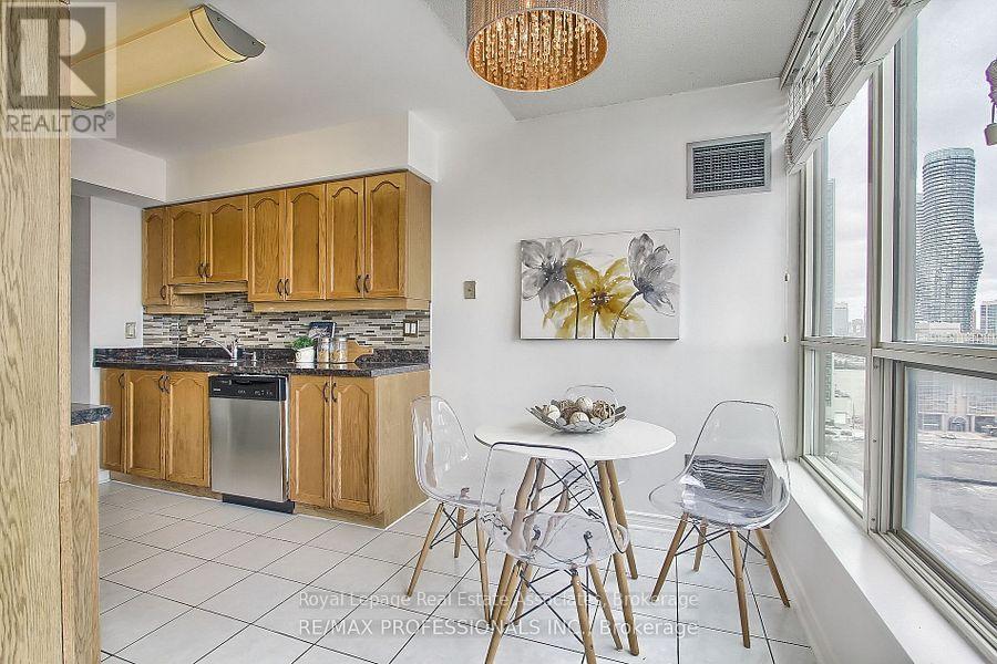 511 - 55 Elm Drive W, Mississauga, Ontario  L5B 3Z3 - Photo 24 - W12668816