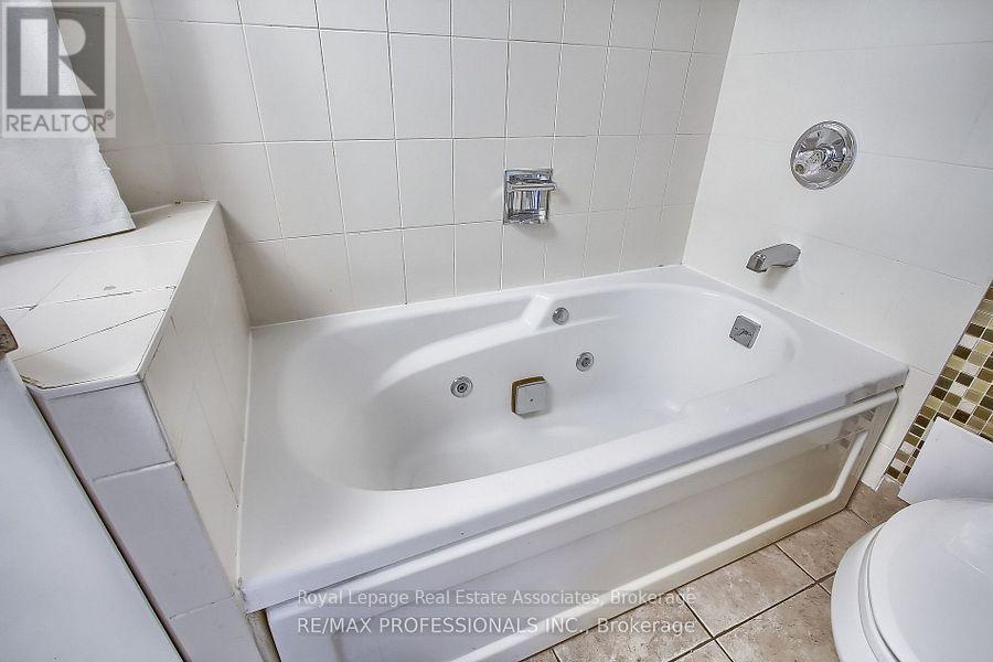 511 - 55 Elm Drive W, Mississauga, Ontario  L5B 3Z3 - Photo 30 - W12668816