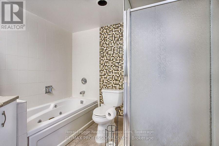 511 - 55 Elm Drive W, Mississauga, Ontario  L5B 3Z3 - Photo 31 - W12668816