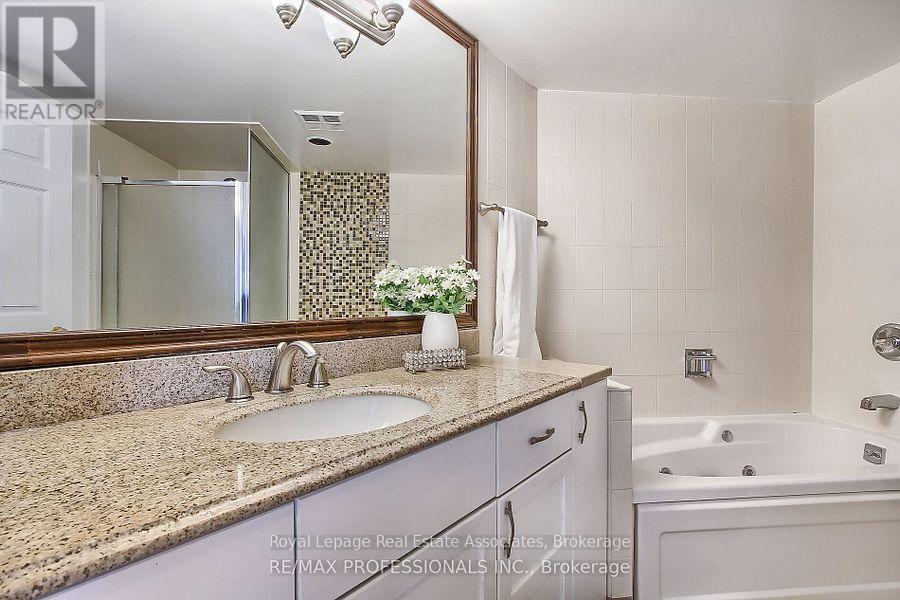 511 - 55 Elm Drive W, Mississauga, Ontario  L5B 3Z3 - Photo 32 - W12668816