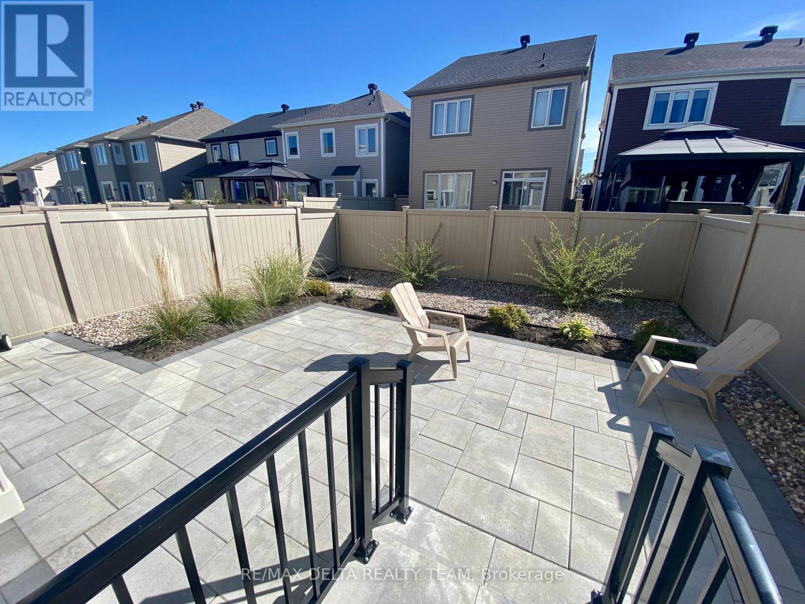 66 Escallonia Court, Ottawa, Ontario  K2S 0W9 - Photo 11 - X12668882