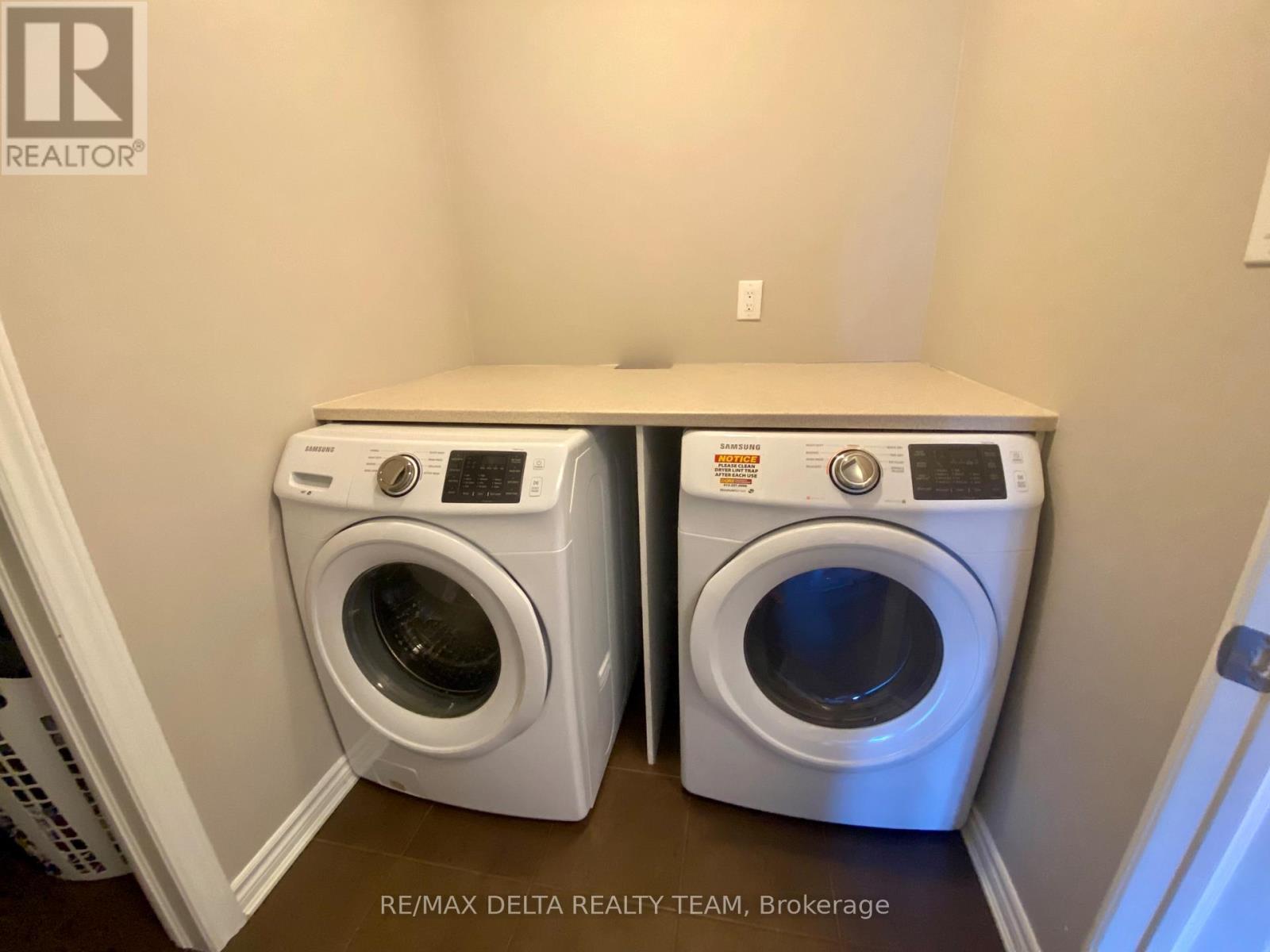 66 Escallonia Court, Ottawa, Ontario  K2S 0W9 - Photo 9 - X12668882