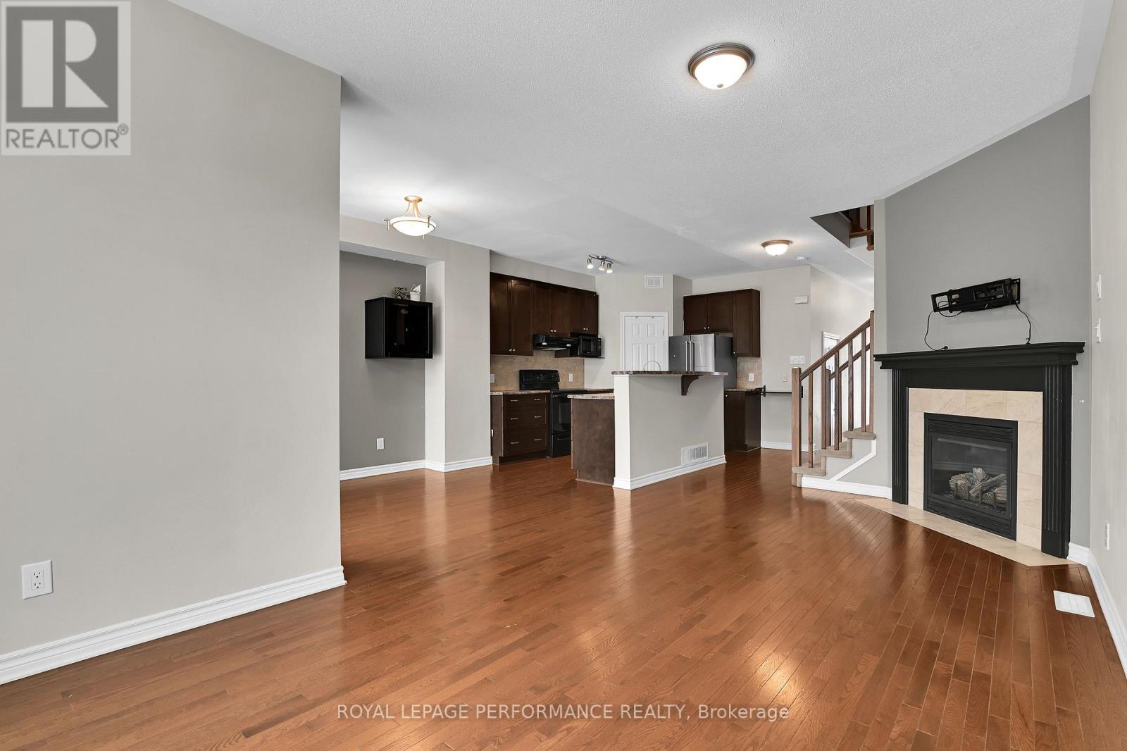 114 Mojave Crescent, Ottawa, Ontario  K2S 0H3 - Photo 15 - X12669034