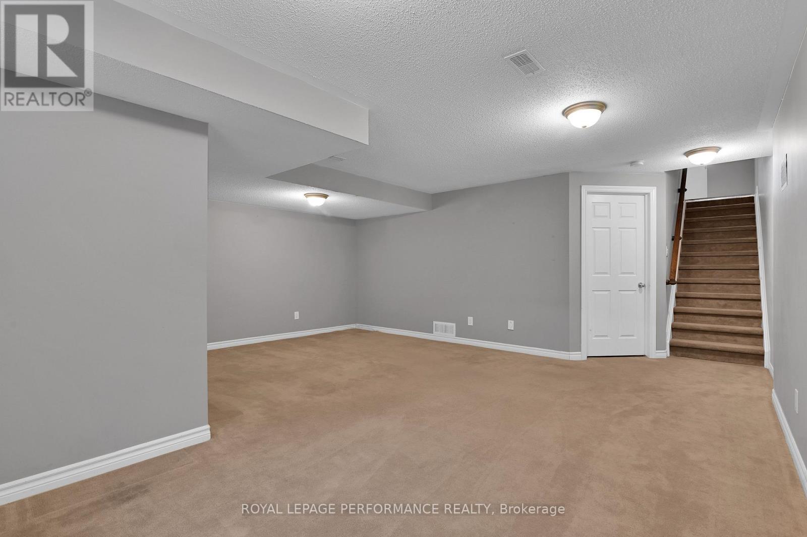 114 Mojave Crescent, Ottawa, Ontario  K2S 0H3 - Photo 31 - X12669034