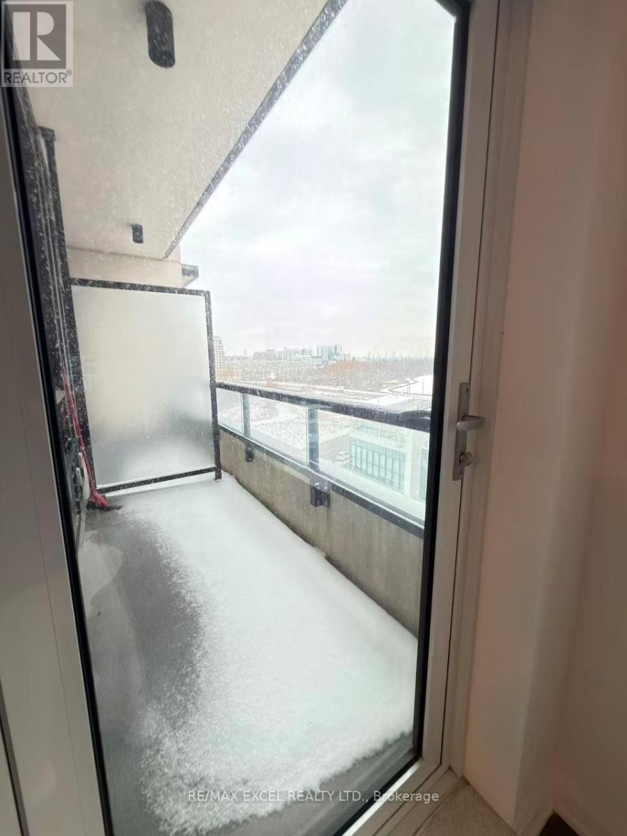 818 - 15 Water Walk Drive, Markham, Ontario  L6G 0G2 - Photo 15 - N12659060