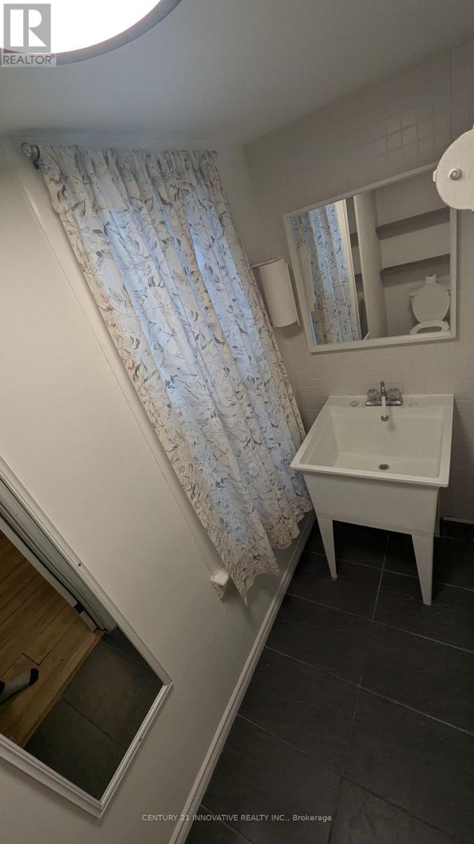 68 Duncan Street, Welland, Ontario  L3B 2C8 - Photo 8 - X12668752