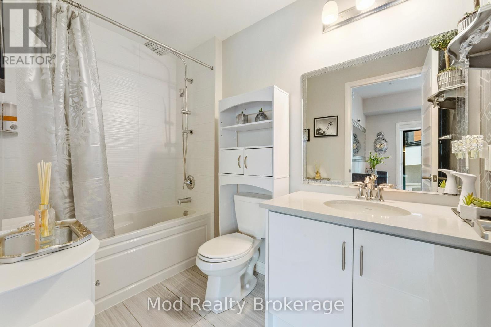 129 - 128 Grovewood Common, Oakville, Ontario  L6H 0X3 - Photo 13 - W12669064