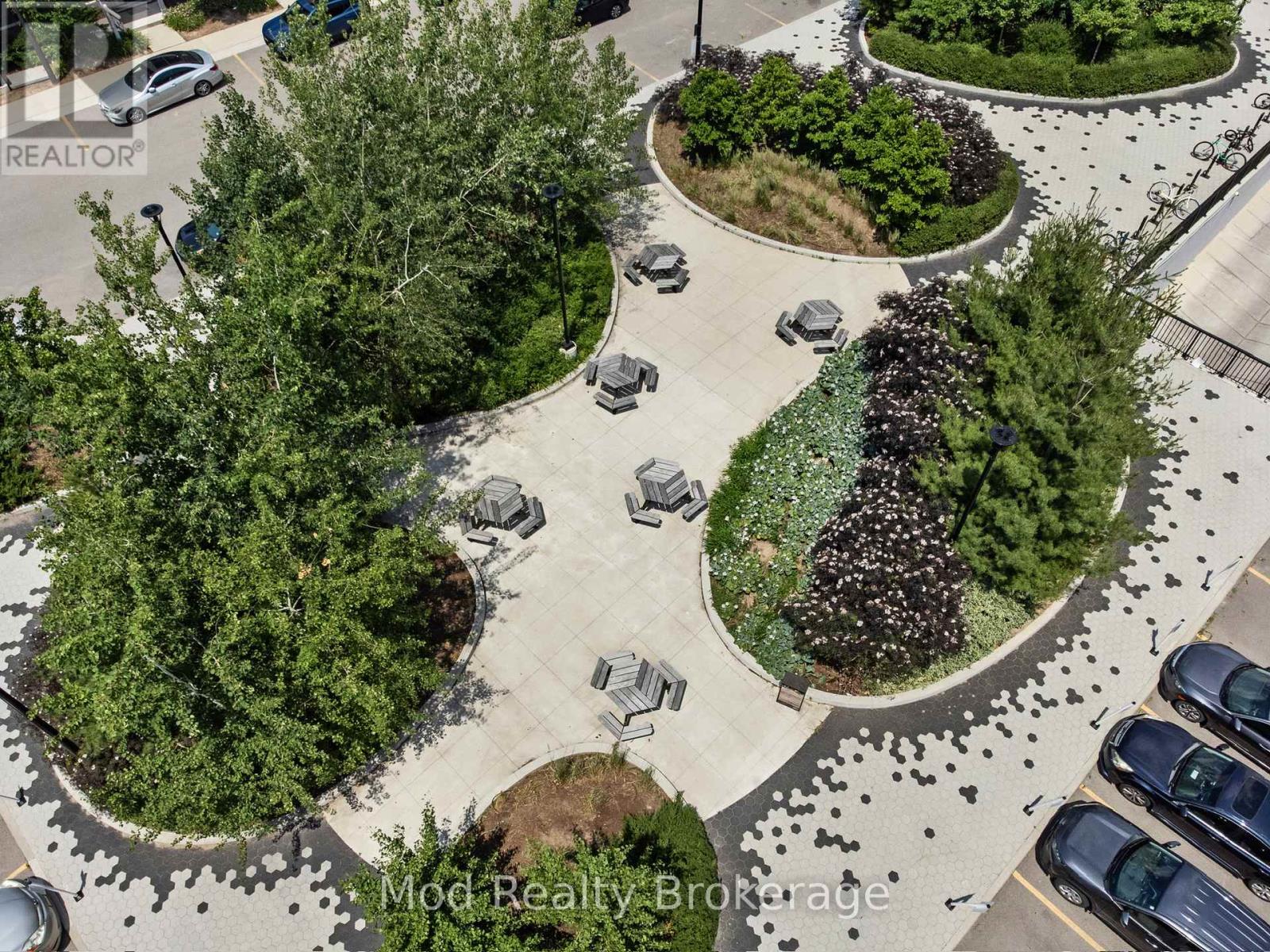 129 - 128 Grovewood Common, Oakville, Ontario  L6H 0X3 - Photo 18 - W12669064