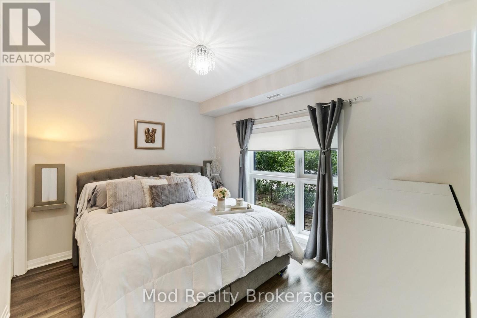 129 - 128 Grovewood Common, Oakville, Ontario  L6H 0X3 - Photo 9 - W12669064
