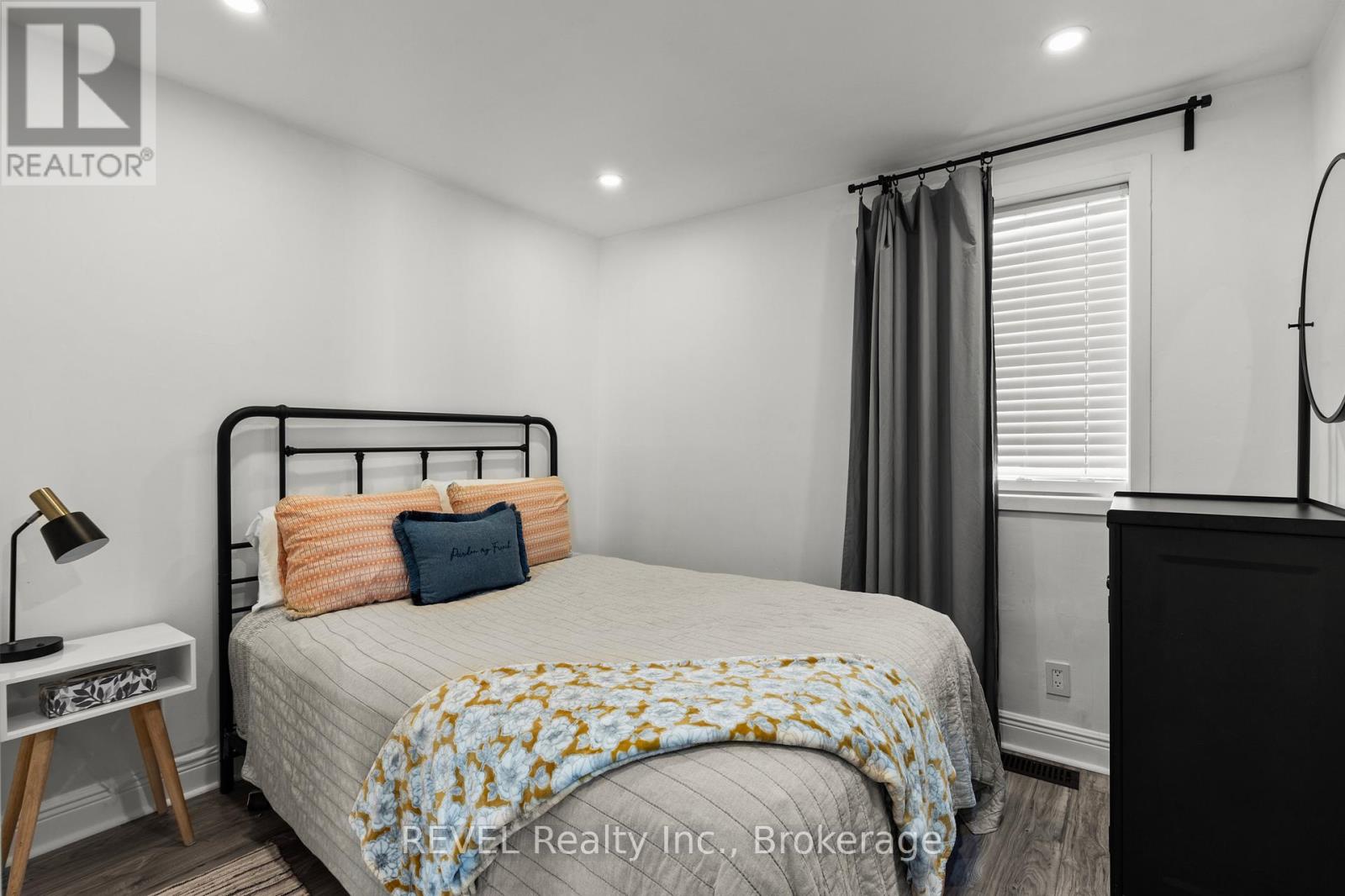 313 Ridgeway Road, Fort Erie, Ontario  L0S 1B0 - Photo 17 - X12669066