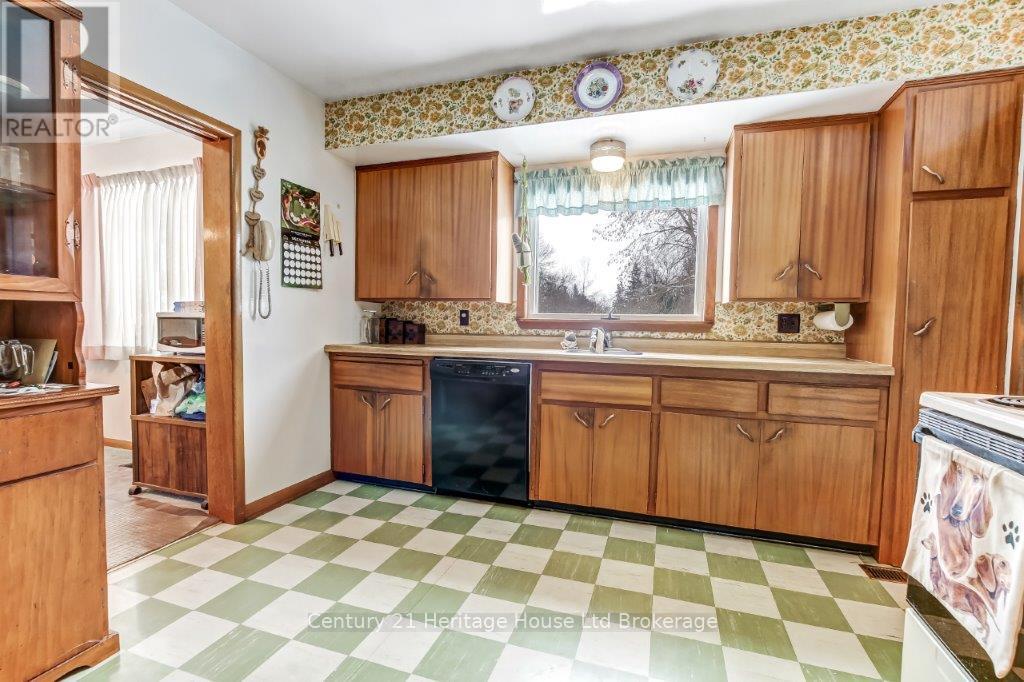 876 Isabel Street, Woodstock, Ontario  N4S 2A8 - Photo 7 - X12669110