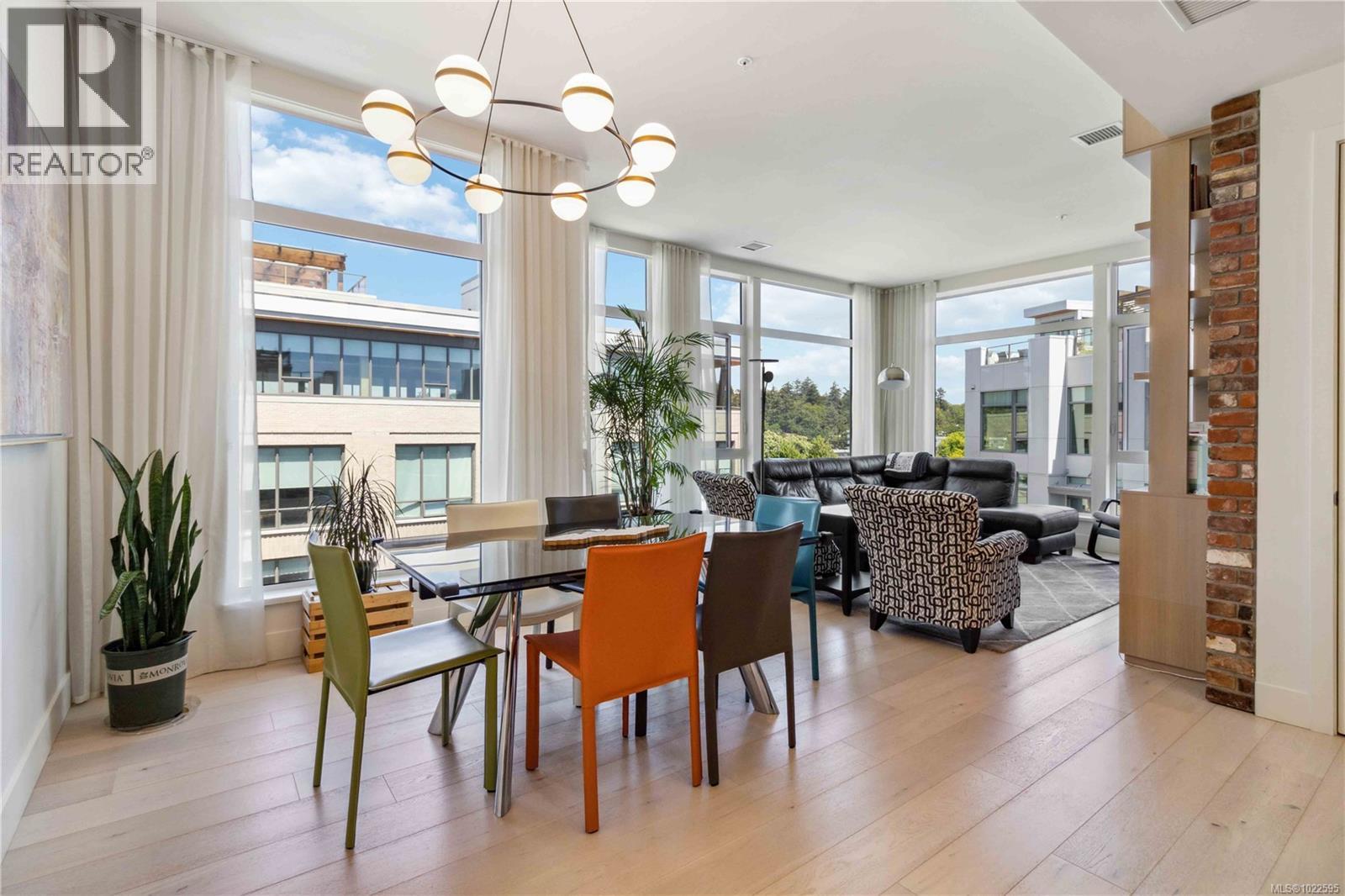 601 501 Park Pl, Esquimalt, British Columbia  V9A 0H3 - Photo 13 - 1022595