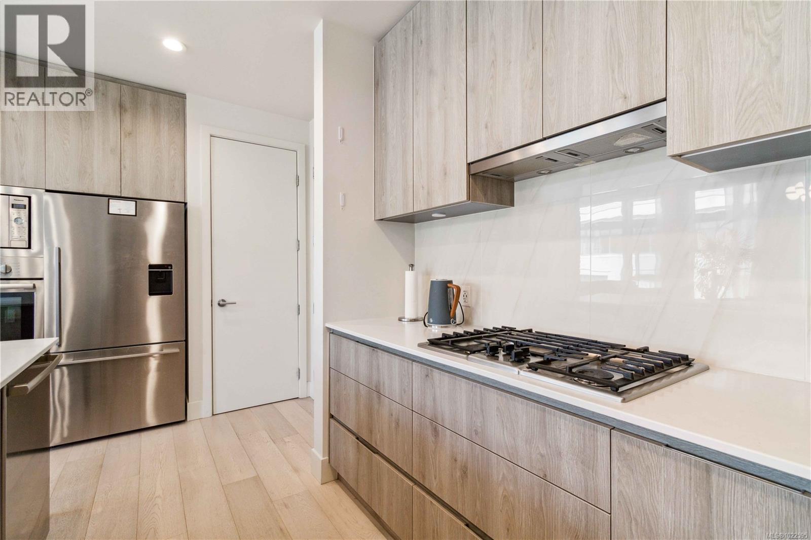 601 501 Park Pl, Esquimalt, British Columbia  V9A 0H3 - Photo 23 - 1022595