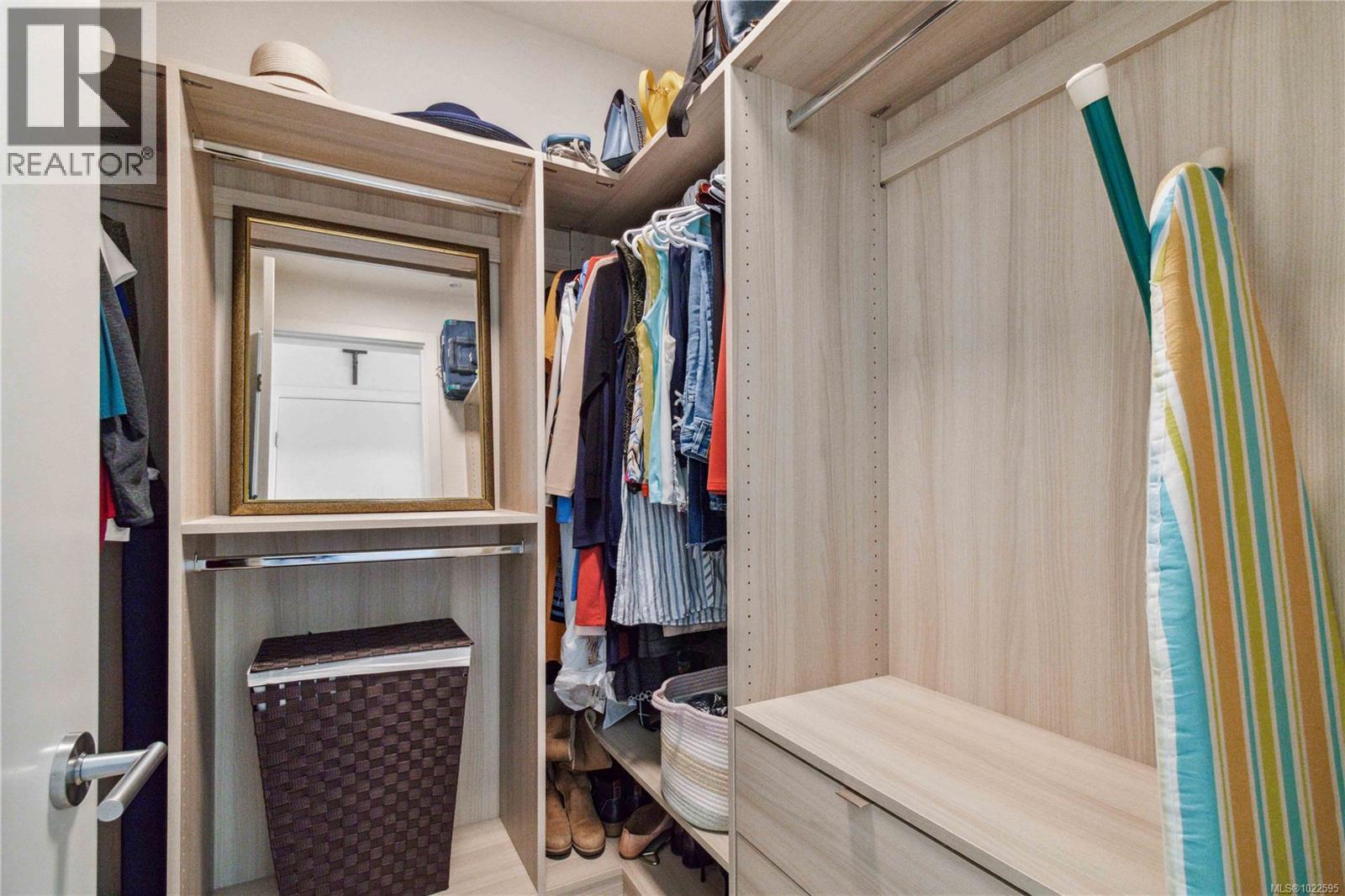 601 501 Park Pl, Esquimalt, British Columbia  V9A 0H3 - Photo 35 - 1022595