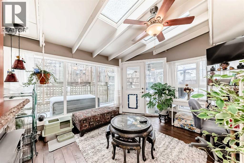 5923 Thorncliffe Drive Nw, Calgary, Alberta  T2K 2Z9 - Photo 15 - A2276899