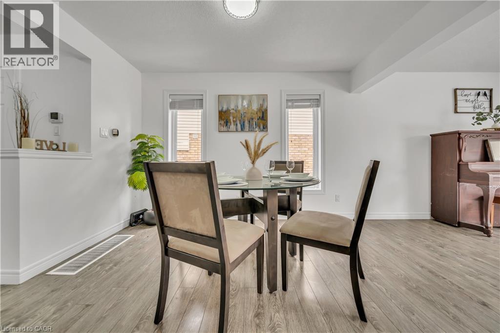 35 Templewood Drive, Kitchener, Ontario  N2R 1K9 - Photo 12 - 40791461