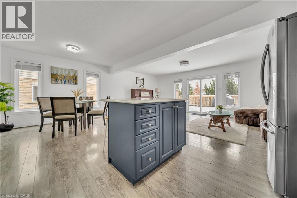 35 Templewood Drive, Kitchener, Ontario  N2R 1K9 - Photo 11 - 40791461