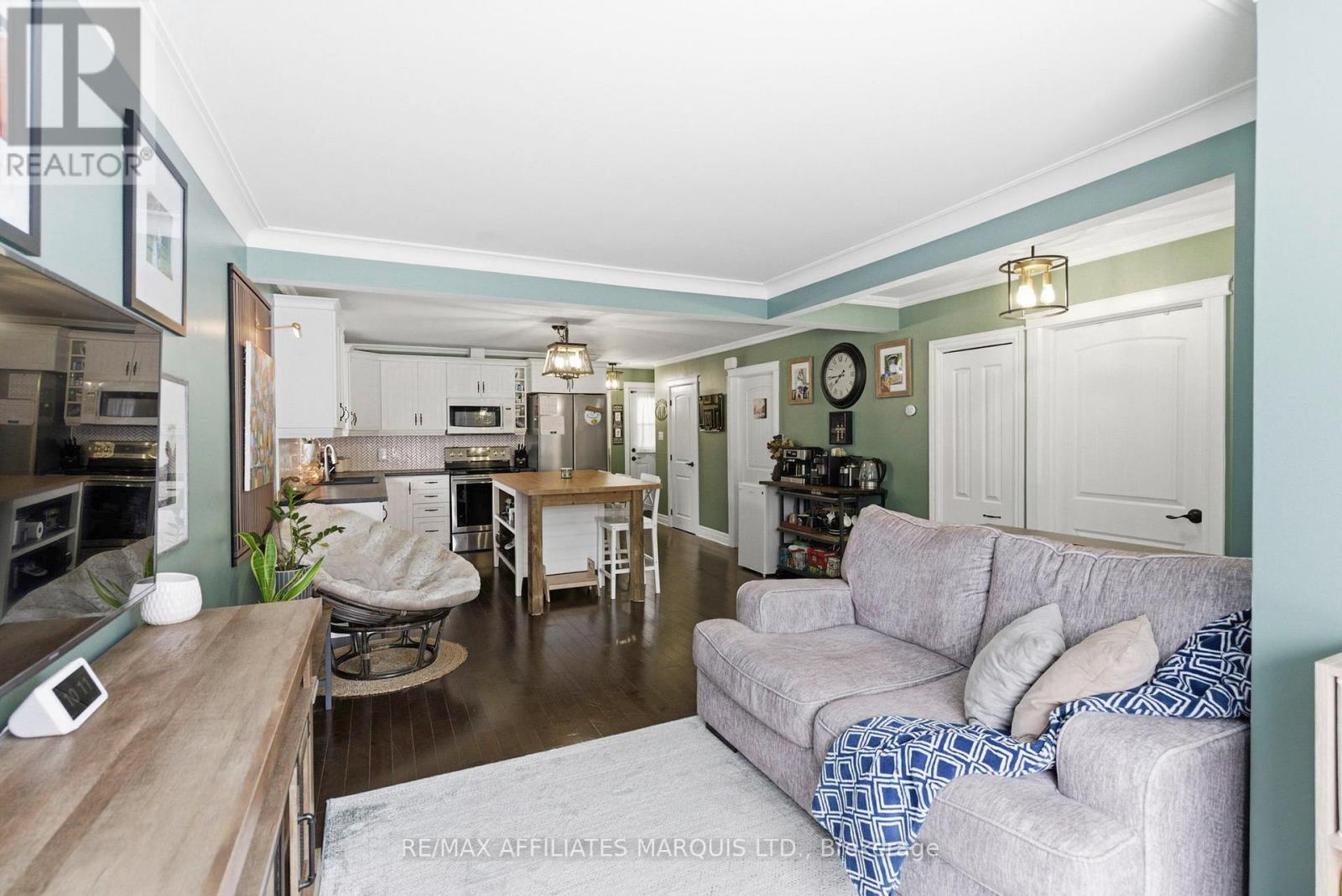 1110 Carleton Street, Cornwall, Ontario  K6H 4Y7 - Photo 9 - X12669014