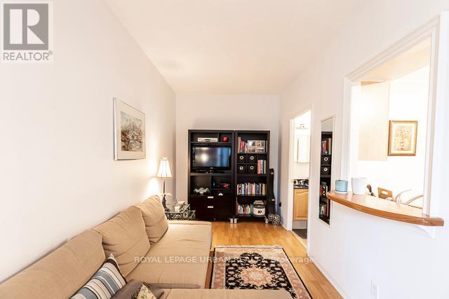 303 - 39 Jarvis Street, Toronto, Ontario  M5E 1Z5 - Photo 3 - C12668878