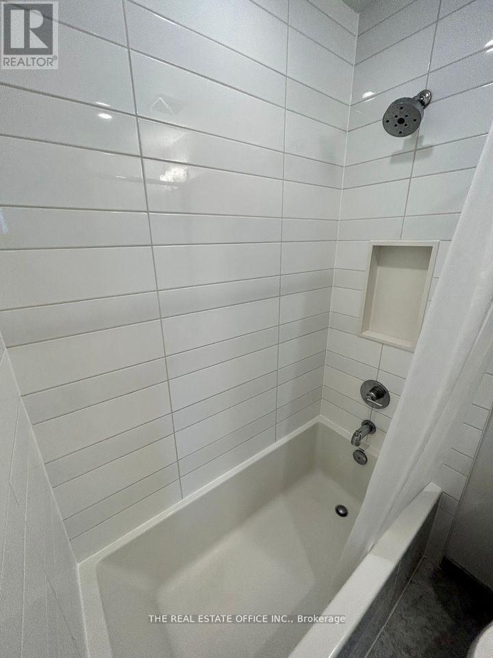 Ph01 - 38 Iannuzzi Street, Toronto, Ontario  M5V 0S2 - Photo 14 - C12668916