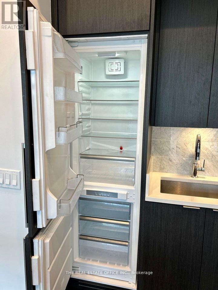 Ph01 - 38 Iannuzzi Street, Toronto, Ontario  M5V 0S2 - Photo 8 - C12668916