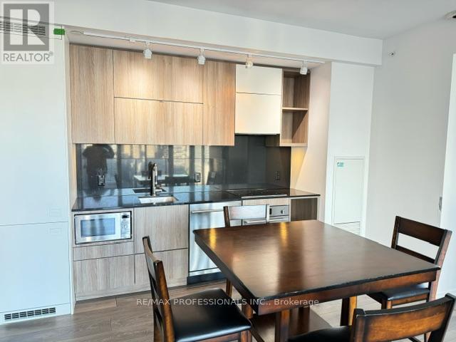 1708 - 125 Peter Street, Toronto, Ontario  M5V 0M2 - Photo 4 - C12668968