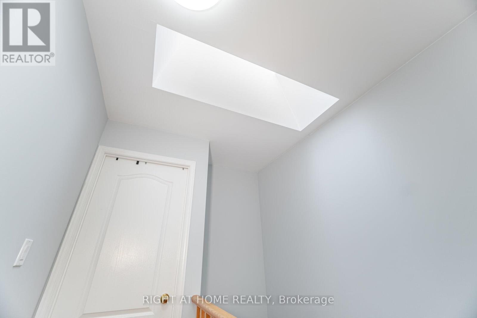 B18 - 108 Finch Avenue W, Toronto, Ontario  M2N 6W6 - Photo 21 - C12668974