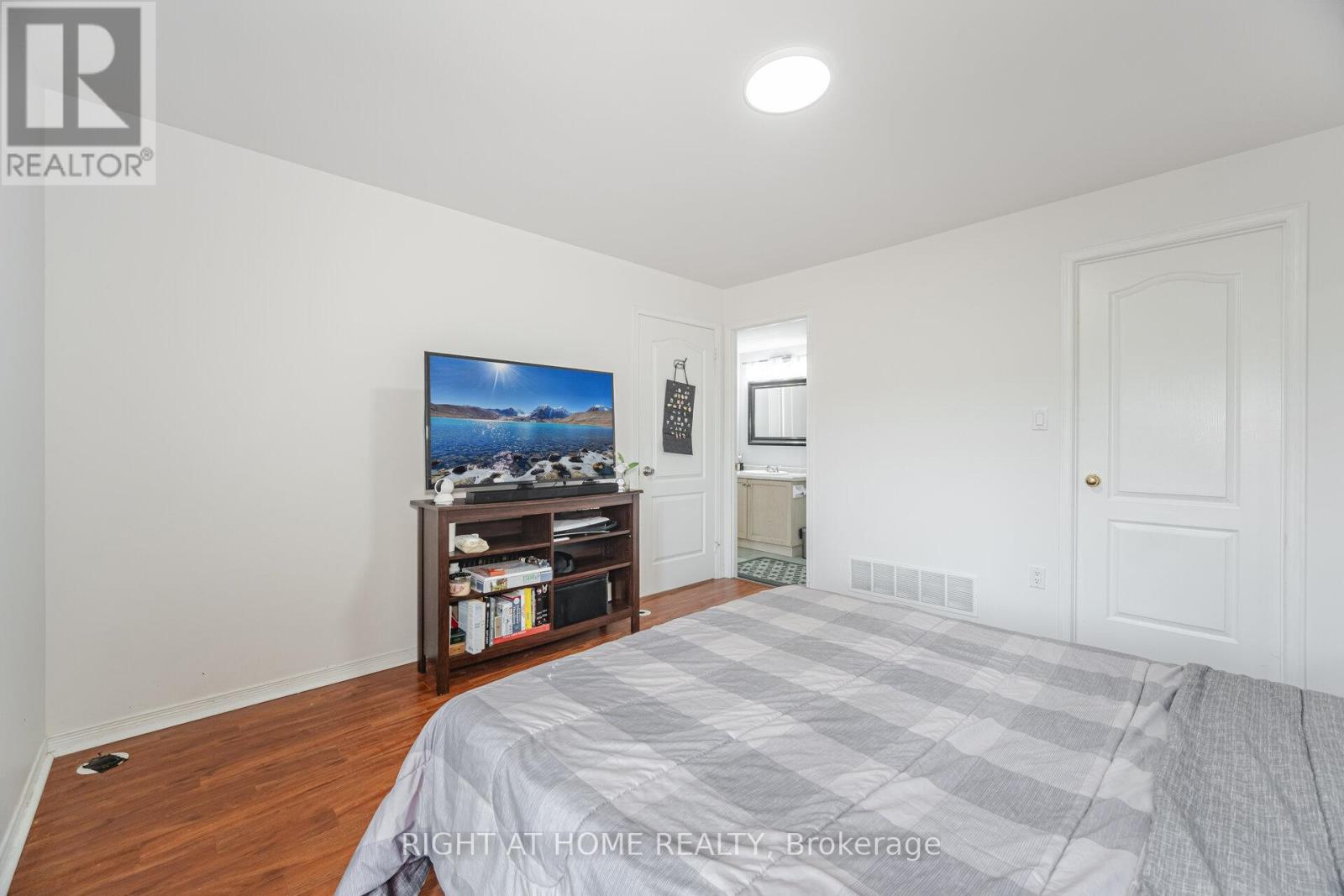 B18 - 108 Finch Avenue W, Toronto, Ontario  M2N 6W6 - Photo 24 - C12668974