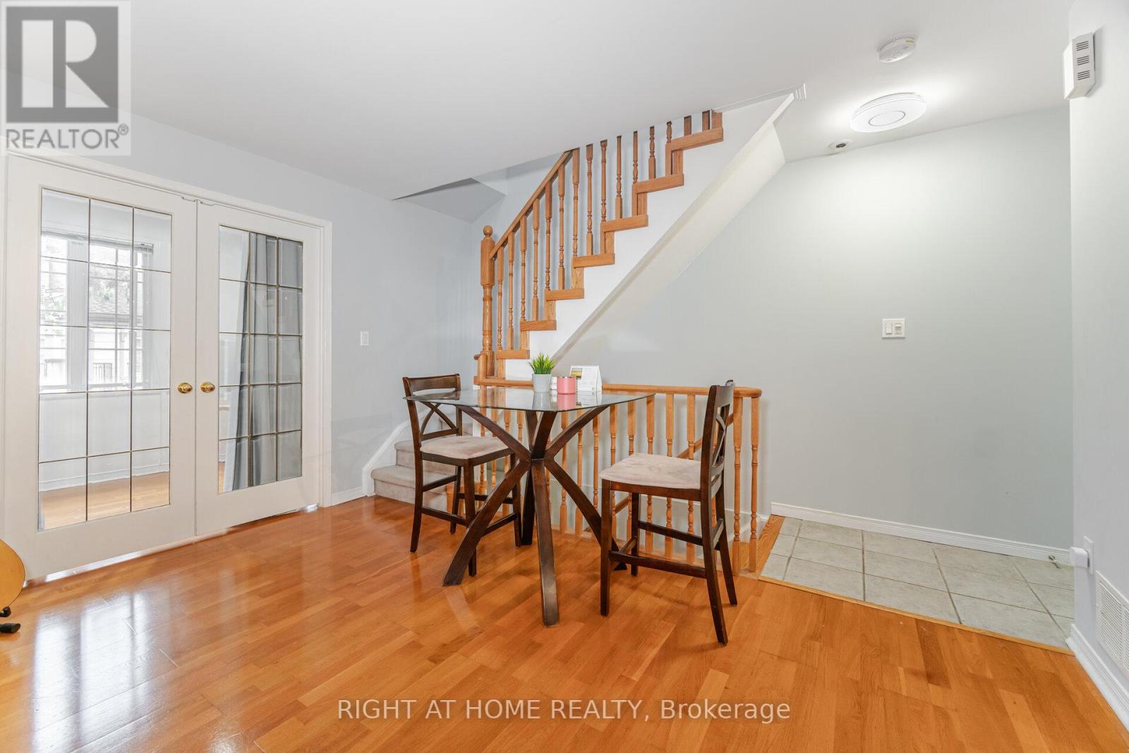 B18 - 108 Finch Avenue W, Toronto, Ontario  M2N 6W6 - Photo 4 - C12668974