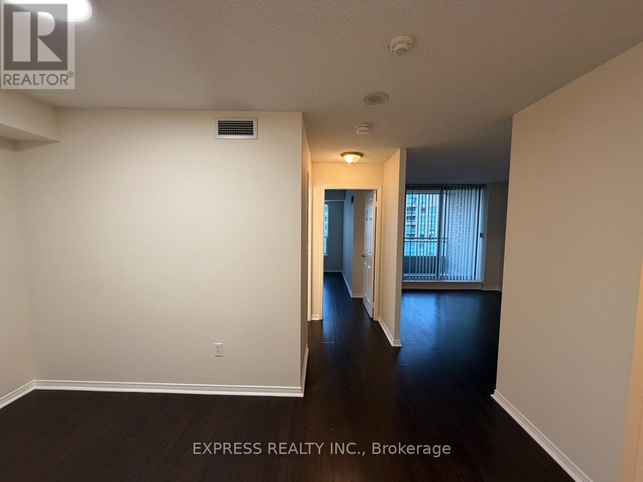 1005 - 29 Pemberton Avenue, Toronto, Ontario  M2M 4L5 - Photo 1 - C12669044