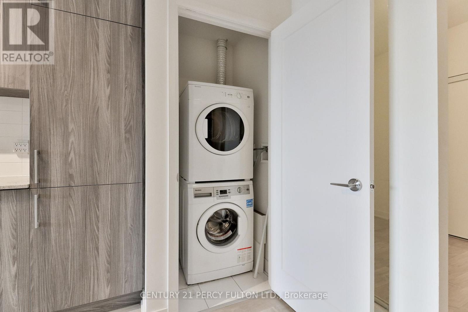 1202 - 576 Front Street W, Toronto, Ontario  M5V 1C1 - Photo 23 - C12669096