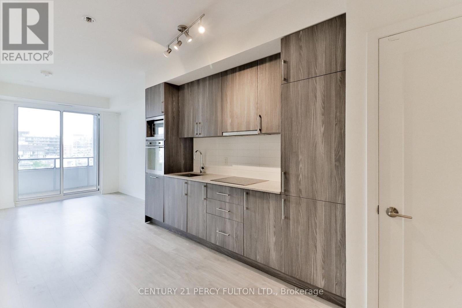 1202 - 576 Front Street W, Toronto, Ontario  M5V 1C1 - Photo 6 - C12669096