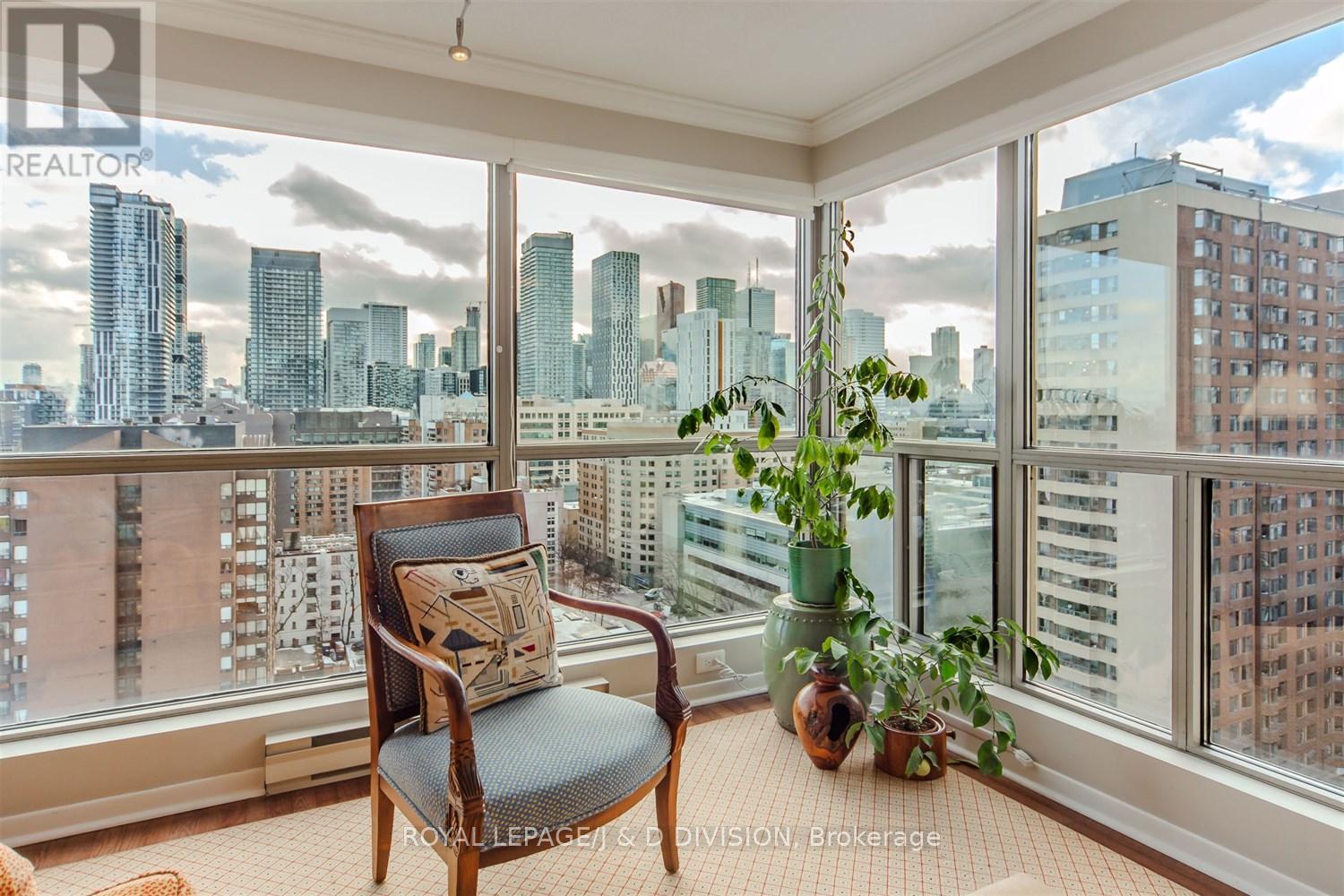 1607 - 298 Jarvis Street, Toronto, Ontario  M5B 2M4 - Photo 4 - C12669160