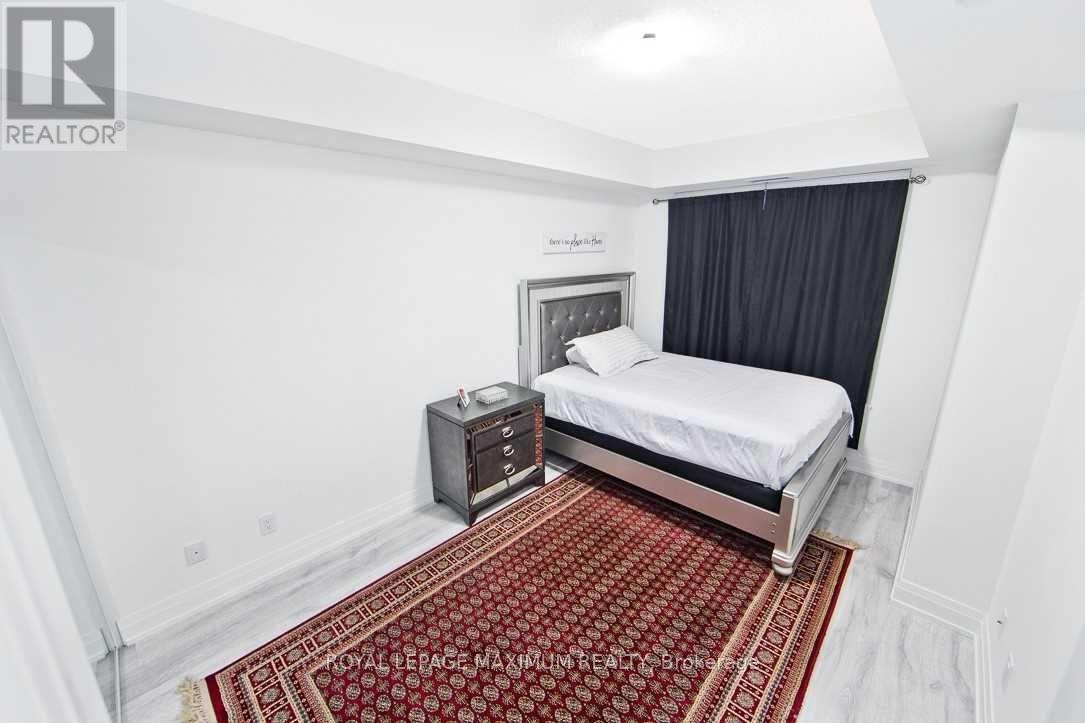 2112 - 3600 Highway 7 Road, Vaughan, Ontario  L4L 0G7 - Photo 7 - N12665350