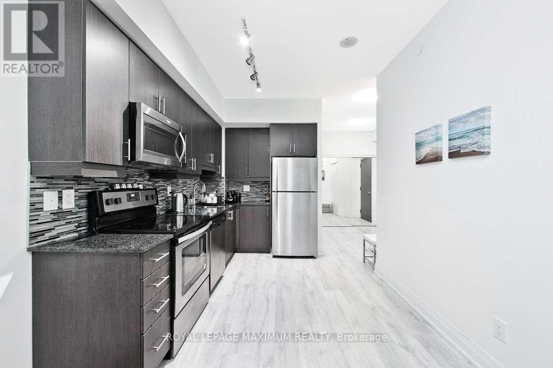 2112 - 3600 Highway 7 Road, Vaughan, Ontario  L4L 0G7 - Photo 4 - N12665350